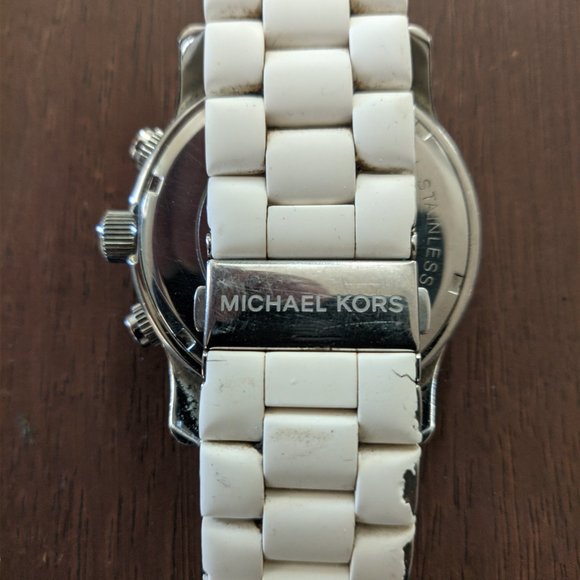 Michael Kors Runway White Chrono Unisex Watch - MK8108 - Picture 6 of 11